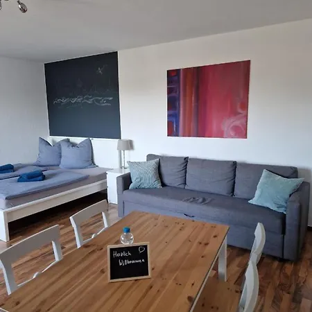Appartement Well Located Flat With Balcony *