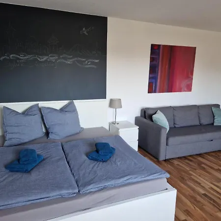 Well Located Flat With Balcony Appartement