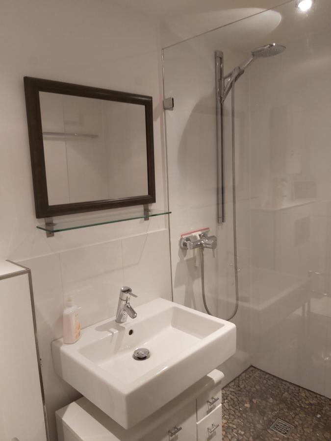 Well Located Flat With Balcony Appartement Düsseldorf